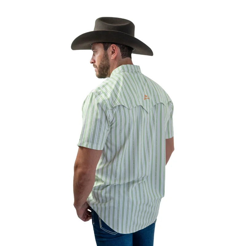 Camisa Denver caballero con estampado rayas y flechas verde olivo