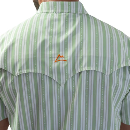 Camisa Denver caballero con estampado rayas y flechas verde olivo