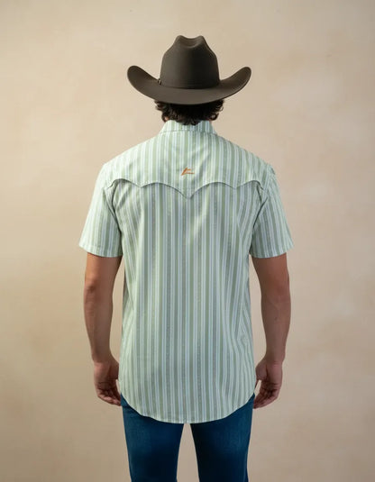 Camisa Denver caballero con estampado rayas y flechas verde olivo
