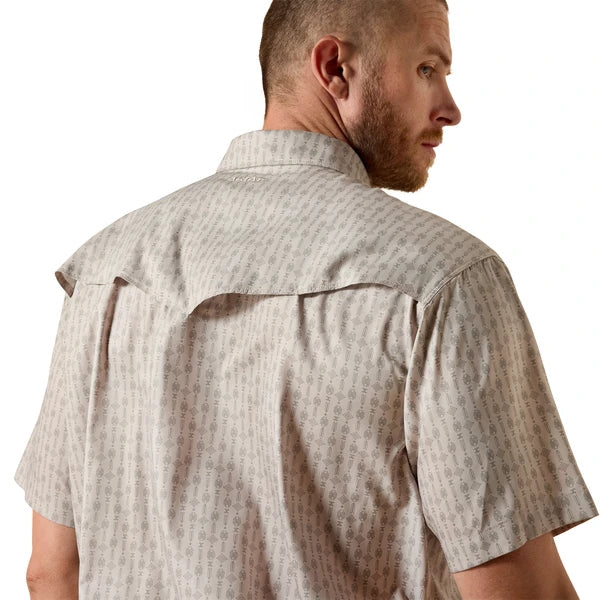 Camisa manga corta Ariat para caballero con estampado 10071045