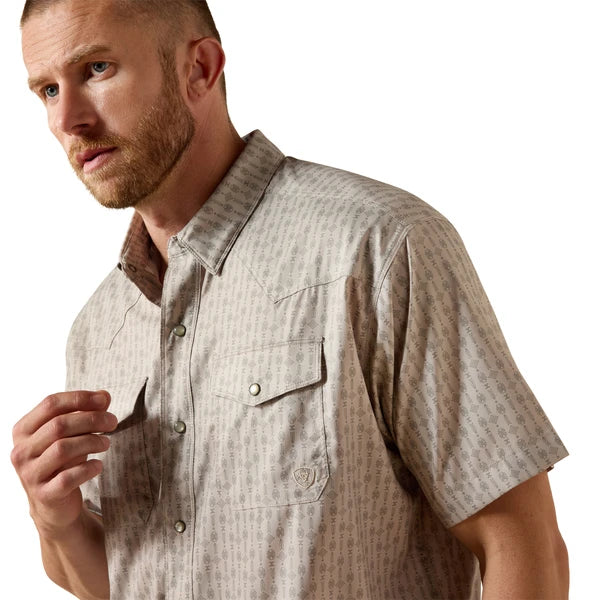 Camisa manga corta Ariat para caballero con estampado 10071045